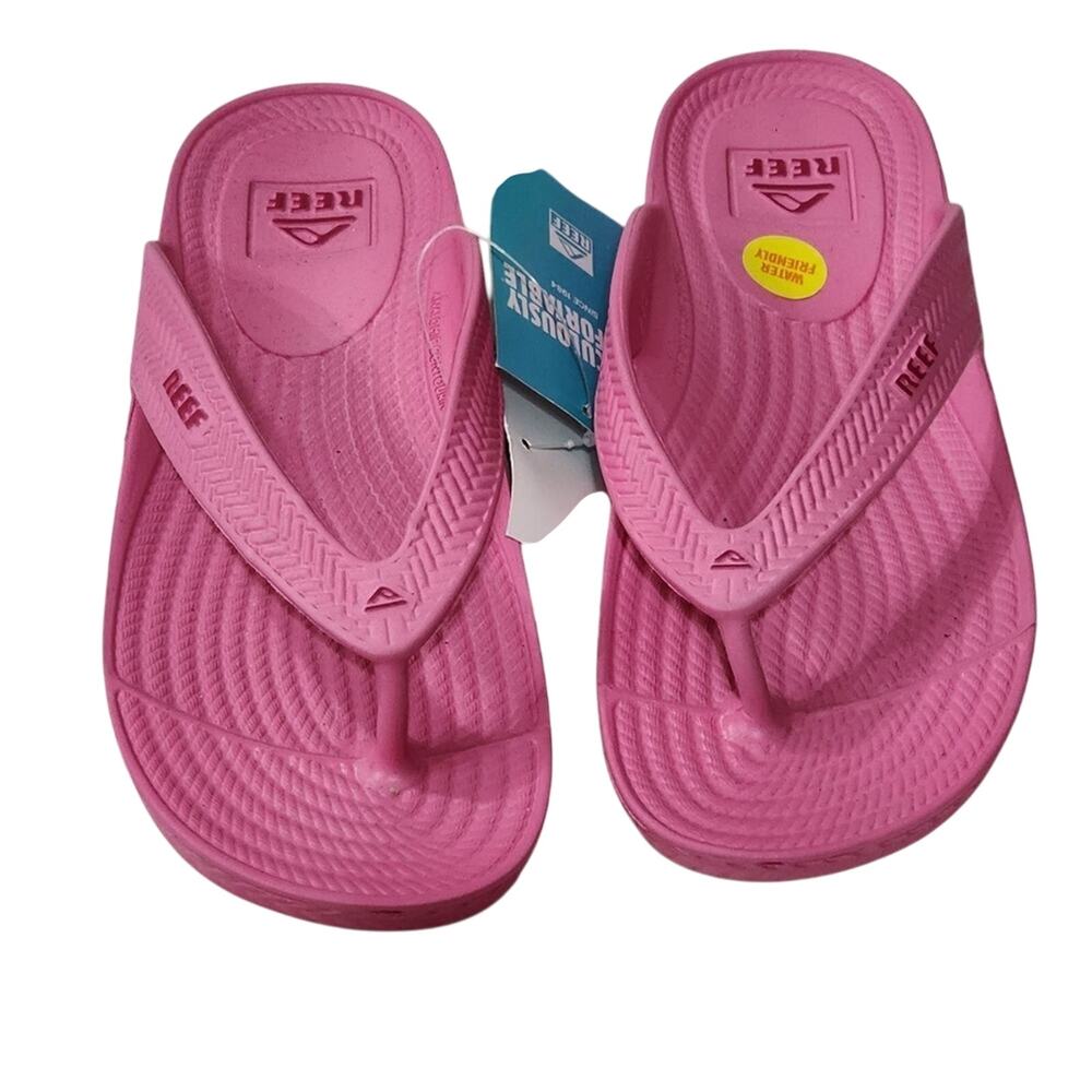 Reef super comfy pink water friendly flip flops sandals water shoes size 9 new!!